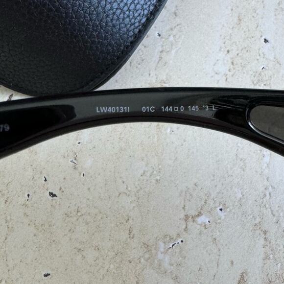 New! LOEWE LW40131I 01C Square Mask Sunglasses, Black, Authentic - Picture 7 of 14